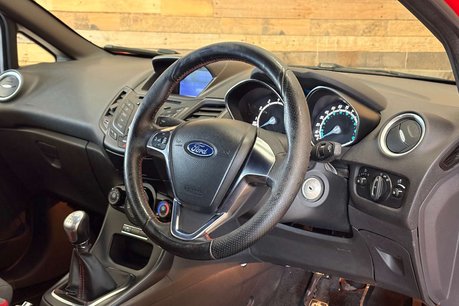 Ford Fiesta 1.0T EcoBoost ST-Line Hatchback 3dr Petrol Manual Euro 6 (s/s) (140 ps) 9
