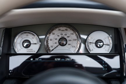 Rolls-Royce Dawn 19