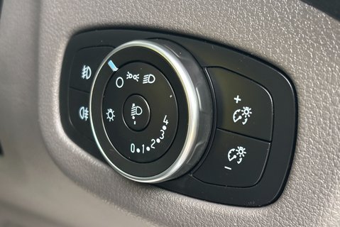 Ford Transit Connect 230 L2 Trend DCIV Automatic 120 ps Tdci - Sat Nav / Air Con / Camera 34