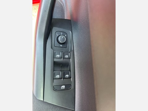 Volkswagen Polo 1.0 EVO SE Tech Edition Euro 6 (s/s) 5dr 27