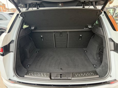 Land Rover Range Rover Evoque FIRST EDITION MHEV 31