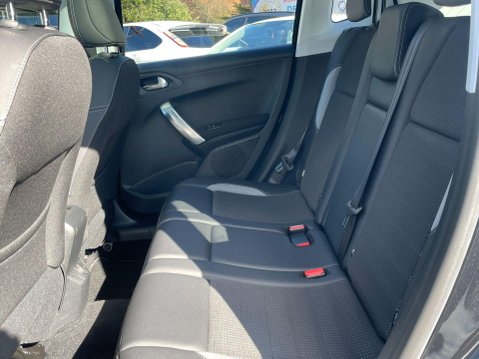Peugeot 2008 1.2 PureTech Allure Premium EAT Euro 6 (s/s) 5dr 19