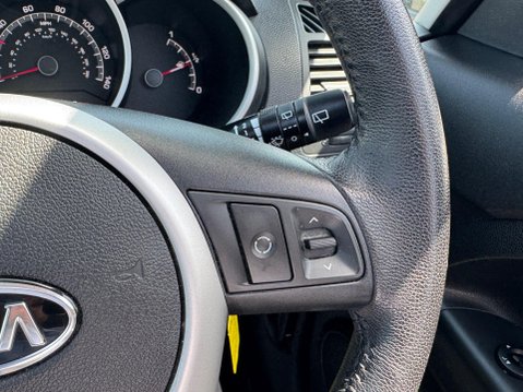 Kia Venga 1.6 3 Auto Euro 5 5dr 23