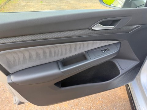 Volkswagen Golf R-LINE ETSI DSG 42