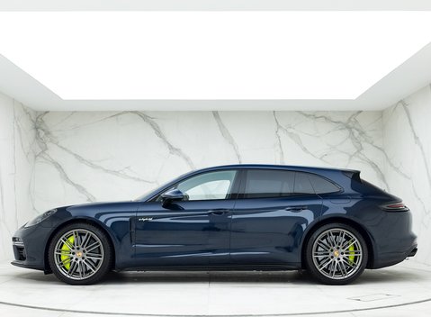 Porsche Panamera Turbo S E-Hybrid Sport Turismo 2