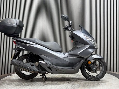 Honda PCX WW 125 2017 1 OWNER SCOOTER 125CC RUNNING PROJECT BIKE