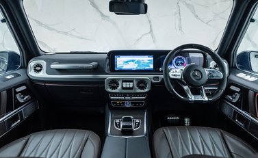 Mercedes-Benz G Class AMG G63 Carbon Edition 20