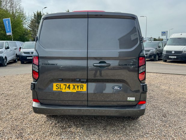 Ford Transit Custom SWB L1H1 Low Roof Limited 300 Air Con Alloys Camera Sensors Euro 6 7