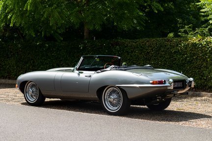 Jaguar E-Type 4.2 Roadster Series 1½ 4