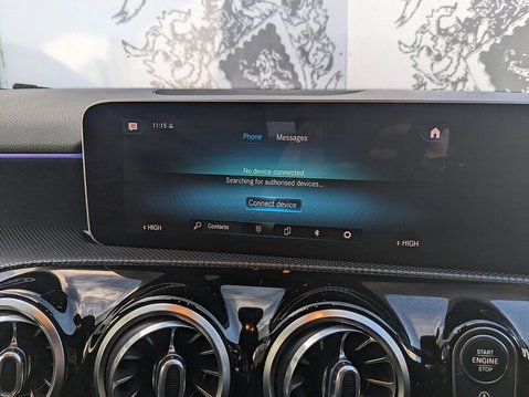 Mercedes-Benz A Class A 180 D AMG LINE PREMIUM 34