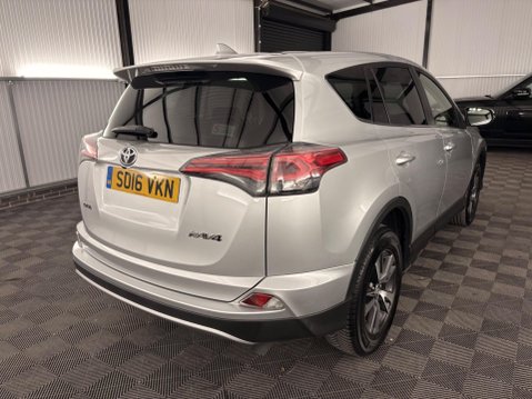 Toyota Rav4 2.0 D-4D Business Edition Euro 6 (s/s) 5dr 35