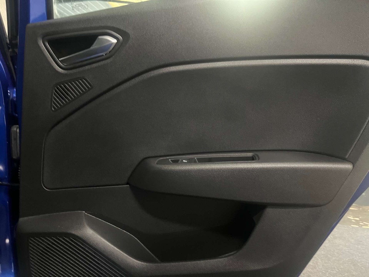 2023 Renault Clio — image 28