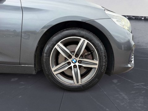BMW 2 Series 2.0 220d xDrive Sport Auto 4WD 5dr 12