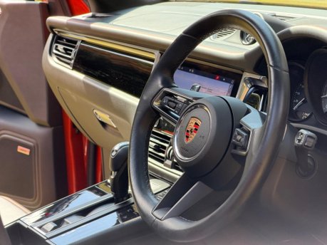 Porsche Macan S PDK 20