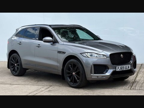 Jaguar F-Pace 2.0 F-PACE Chequered Flag AWD D Auto 4WD 5dr 1