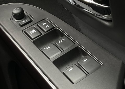 Suzuki SX4 S-Cross Ultra 24