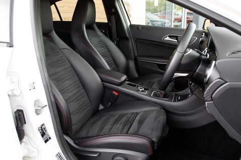 Mercedes-Benz A Class A 200 AMG LINE EXECUTIVE 37