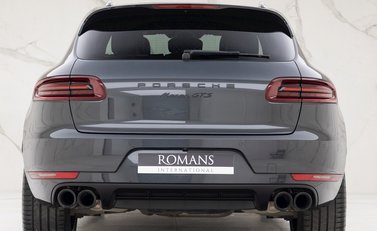 Porsche Macan GTS 5