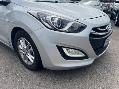 Hyundai i30 1.6 Active Auto Euro 5 5dr 11