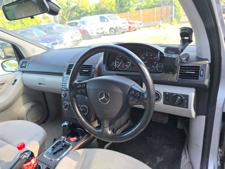 Mercedes-Benz A Class 1.5 A150 Elegance SE Hatchback 5dr Petrol CVT (157 g/km, 95 bhp) 6