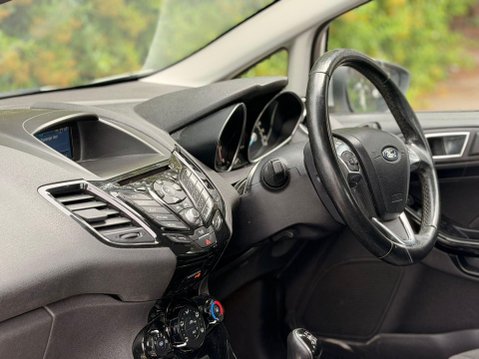 Ford Fiesta 1.0T EcoBoost Zetec Euro 6 (s/s) 5dr 8