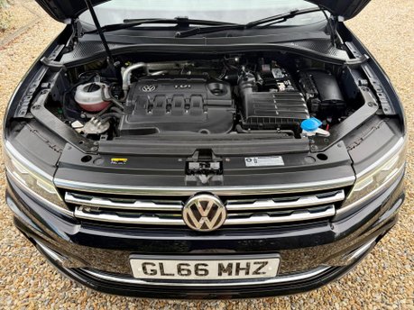 Volkswagen Tiguan 2.0 TDI BlueMotion Tech R-Line DSG 4Motion Euro 6 (s/s) 5dr 17