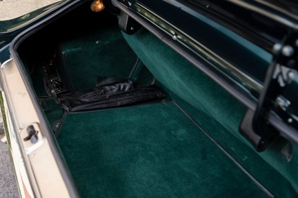 Aston Martin V8 Vantage ”Fliptail” Manual 33