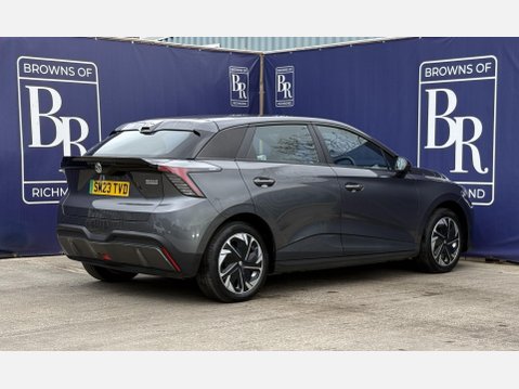 MG MG4 64kWh SE Long Range Hatchback 5dr Electric Auto (203 ps) 4