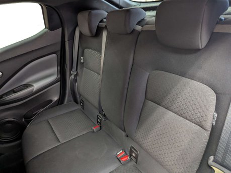 Nissan Juke 1.0 Juke N-Connecta DiG-T 5dr 46