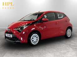 Toyota Aygo 1.0 VVT-i x-play Hatchback 5dr Petrol Manual Euro 6 (s/s) (71 ps)