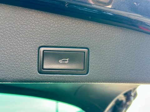 Volkswagen Touareg 3.0h TSI V6 Hybrid Tiptronic 4WD Euro 5 (s/s) 5dr 25