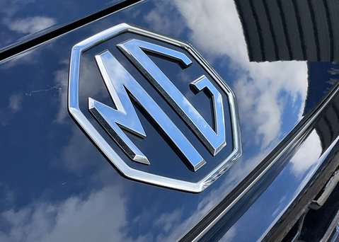 MG ZS 1.5 HYBRID+ TROPHY 4