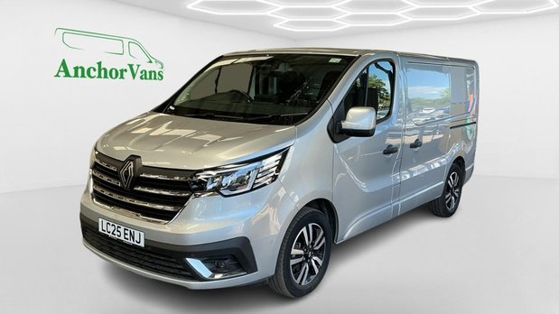 Renault Trafic SWB L1H1 Low Roof Sport LL31 Air Con Alloys Sensors Cam EURO 6 1