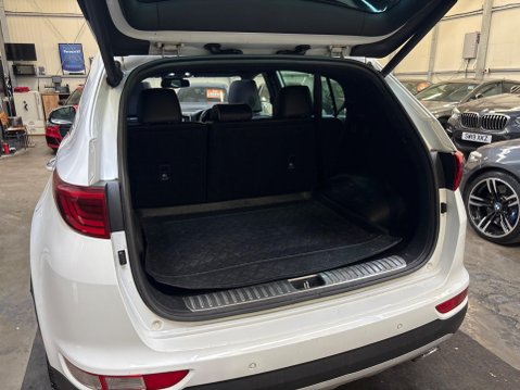 Kia Sportage 2.0 CRDi GT-Line S Auto AWD Euro 6 5dr 39