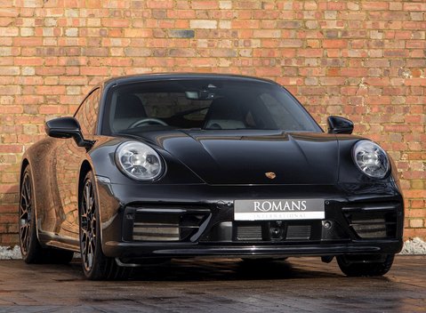 Porsche 911 Carrera 4S (992) 1
