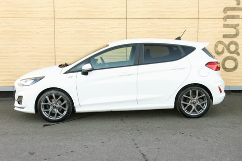 Ford Fiesta ST-LINE 14
