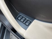 Jaguar F-Pace 2.0 D180 Portfolio SUV 5dr Diesel Auto AWD Euro 6 (s/s) (180 ps) 25