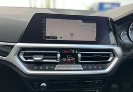 BMW 3 Series 318D SPORT 31