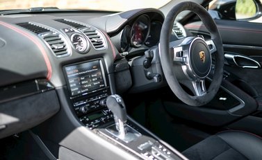 Porsche Boxster GTS 15