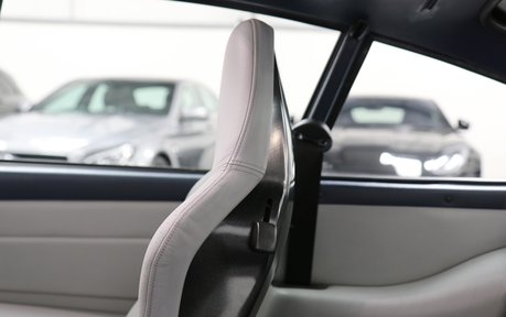 Porsche 993 993 Carrera Coupe - Exquisite Example 34