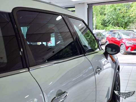 Mini Countryman 1.6 One SUV 5dr Petrol Manual Euro 5 (s/s) (98 ps) 63