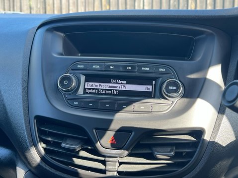 Vauxhall Viva SE AC 28