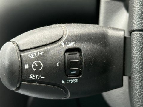 Peugeot 3008 1.6 HDi Allure Euro 5 5dr 13