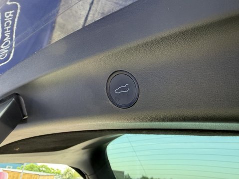 Tesla Model Y (Dual Motor) Performance SUV 5dr Electric Auto 4WDE (426 bhp) 22