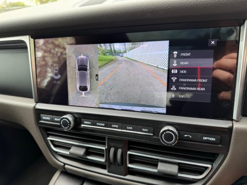 Porsche Macan PDK 74