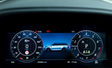Land Rover Range Rover Sport 5.0 SVR Carbon Edition 18