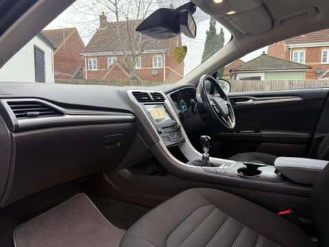 Ford Mondeo 1.5 TDCi ECOnetic Zetec Euro 6 (s/s) 5dr 41