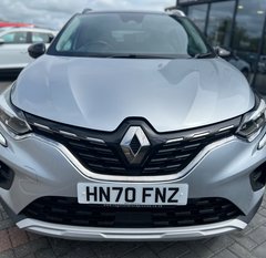 Renault Captur ICONIC 1.0 TCE 3