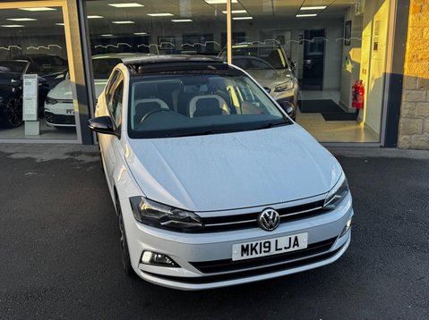 Volkswagen Polo BEATS TSI 16