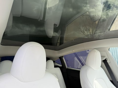 Tesla Model Y (Dual Motor) Performance SUV 5dr Electric Auto 4WDE (426 bhp) 45